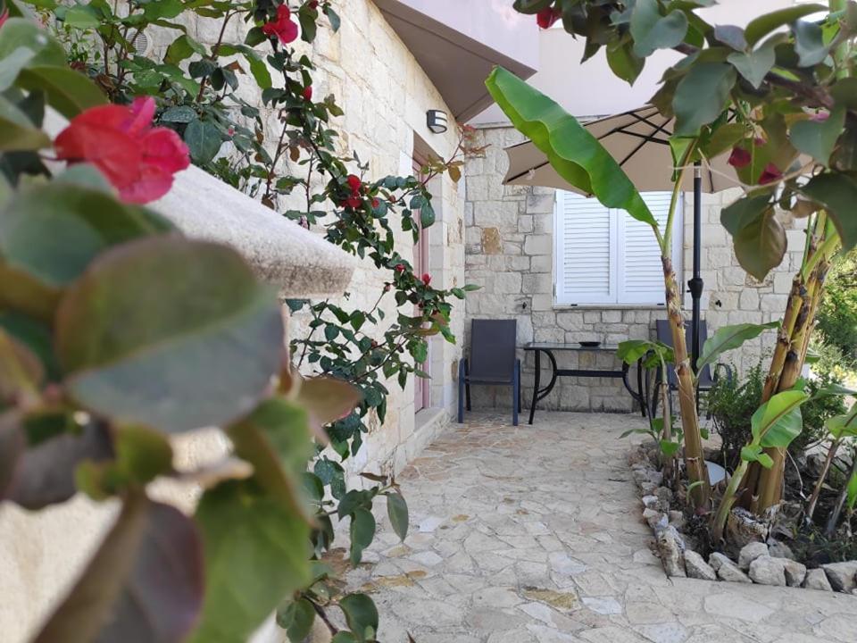 Xenia'S Countryside Guesthouse Agia Marina Exterior foto